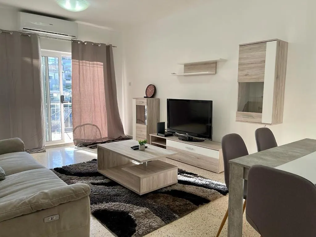 Spinola 3 Bedroom Apartment Saint Julian's 0*,  Malta