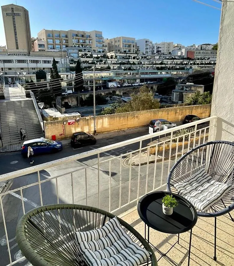 Spinola 3 Bedroom Apartment Saint Julian's
